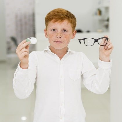 Helping Your Child Choose Their Glasses: 6 Key Tips