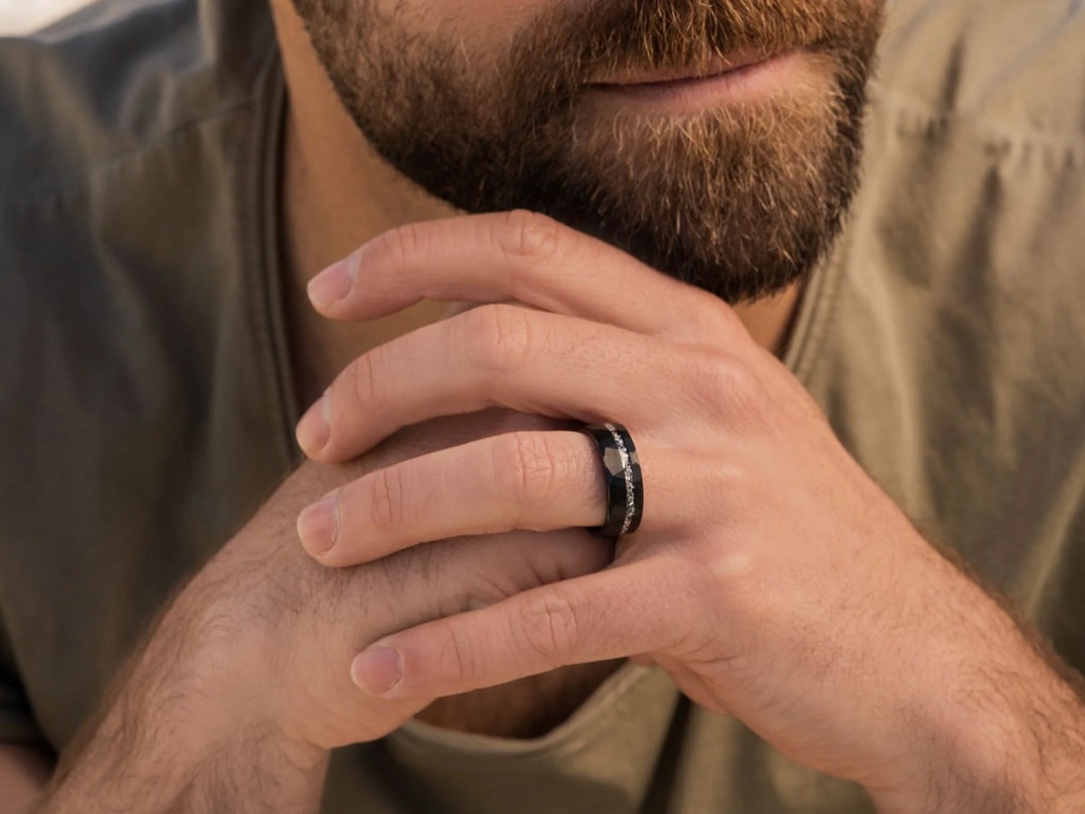 Men’s Engagement Rings: A Guide to Styles and Trends