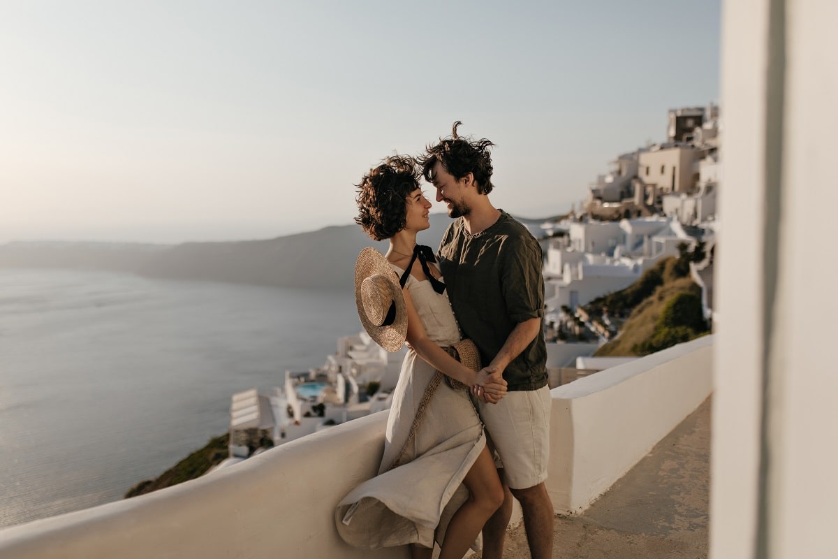 Guide to Planning a Luxurious Honeymoon